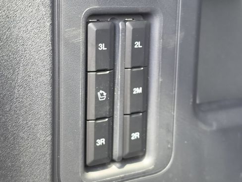 Used 2025 Ford Expedition Active RWD image 14