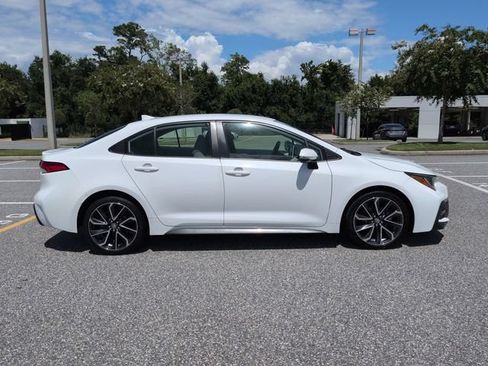 Used 2020 Toyota Corolla SE FWD image 3