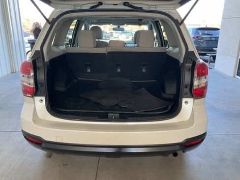 Used 2014 Subaru Forester 2.5i Premium w/ All-Weather Package image 20