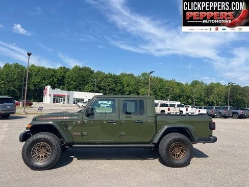 Used 2024 Jeep Gladiator Rubicon AWD/4WD image 17