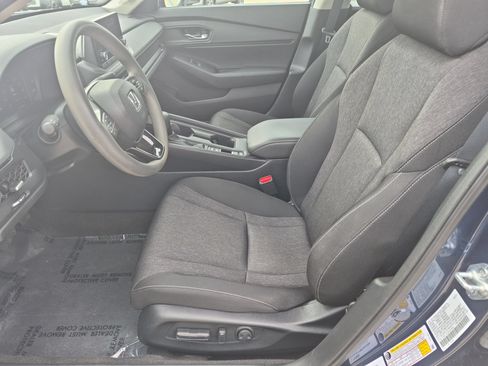 Used 2024 Honda Accord EX image 11