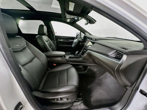 Used 2022 Cadillac XT5 Premium Luxury FWD image 32
