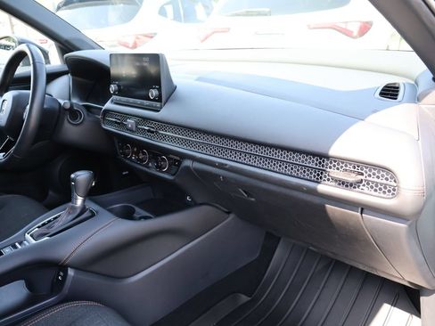 Certified 2025 Honda HR-V Sport image 9