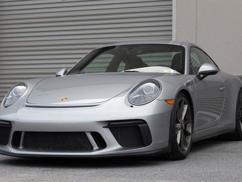 Used 2018 Porsche 911 GT3 RWD image 21