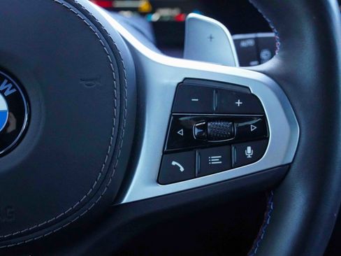 Certified 2025 BMW X7 M60i image 23