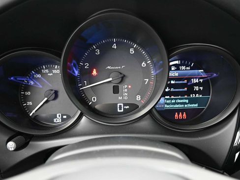 New 2026 Porsche Macan Turbo AWD/4WD image 8