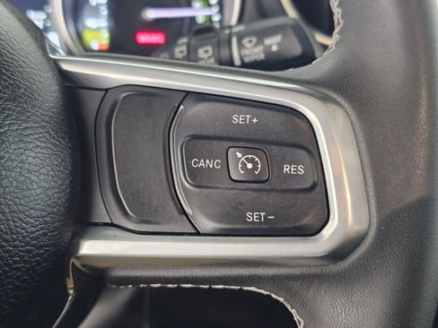 Used 2023 Jeep Wrangler Unlimited Sahara w/ Cold Weather Group AWD/4WD image 29