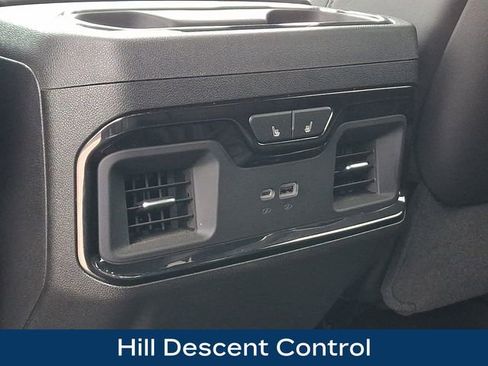 Used 2025 GMC Sierra 2500 AT4X image 21