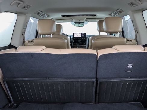 Used 2024 Nissan Armada Platinum w/ Captain's Chairs Package AWD/4WD image 36