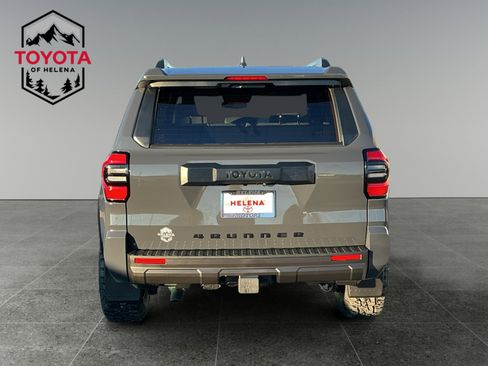 New 2026 Toyota 4Runner SR5 image 4