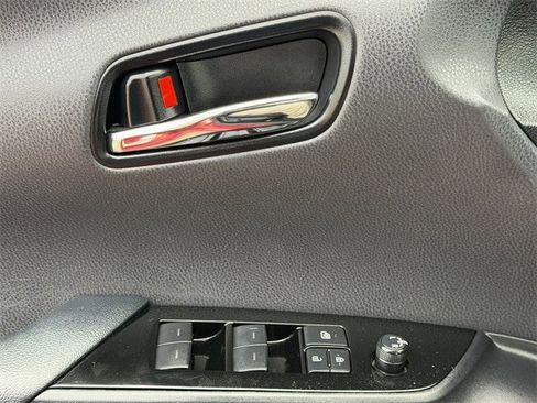 Certified 2020 Toyota Prius Prime LE image 22
