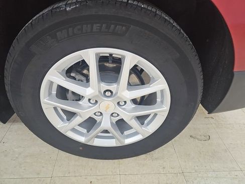 Used 2023 Chevrolet Equinox LT image 24