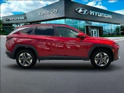New 2025 Hyundai Tucson SEL image 10