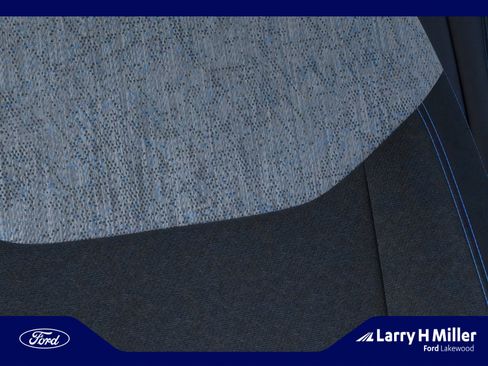 New 2025 Ford Maverick XLT w/ XLT Luxury Package image 17