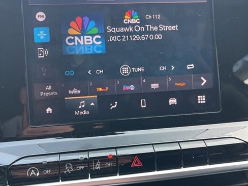 Used 2025 Jeep Compass Latitude w/ Convenience Group image 12