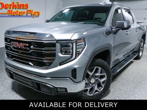 Used 2024 GMC Sierra 1500 SLT w/ SLT Premium Plus Package AWD/4WD image 1