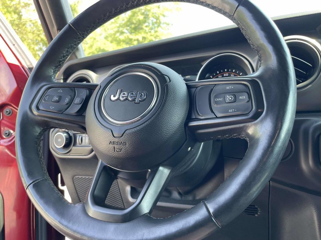 Used 2021 Jeep Wrangler Unlimited Sport AWD/4WD image 29