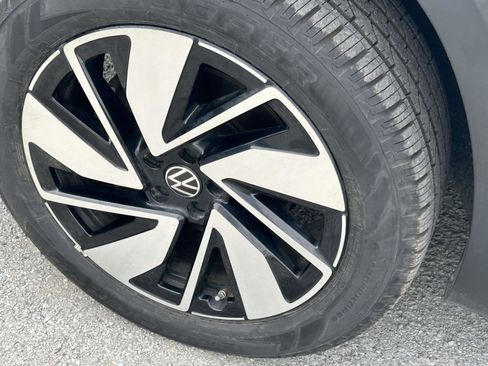 Used 2024 Volkswagen Atlas SE FWD image 9