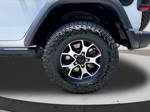 Used 2021 Jeep Wrangler Unlimited Rubicon AWD/4WD image 34
