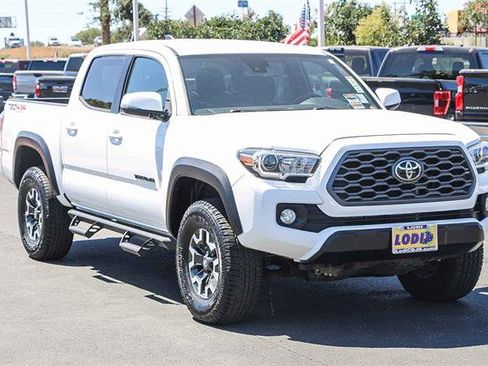 Used 2020 Toyota Tacoma TRD Off-Road image 5