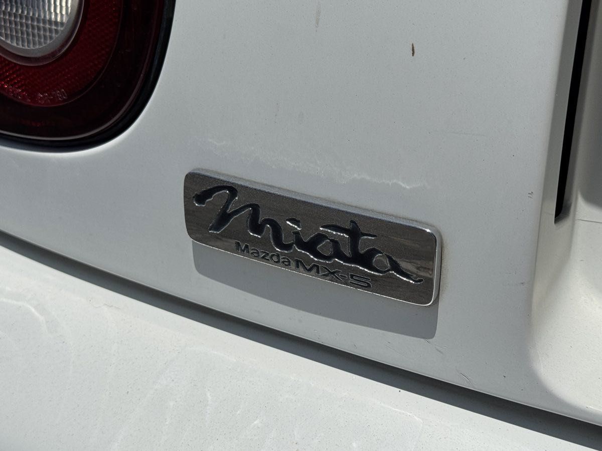 Used 1993 MAZDA MX-5 Miata RWD image 9