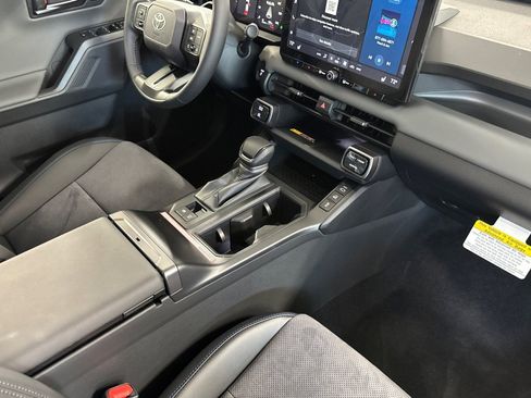 New 2026 Toyota RAV4 XSE AWD/4WD image 18