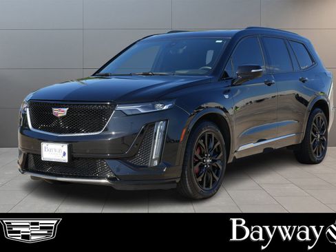 Used 2025 Cadillac XT6 Sport w/ Technology Package AWD/4WD image 1