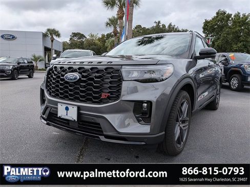 Used 2025 Ford Explorer ST w/ Sun And Sound Package image 8