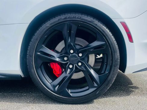 Used 2023 Chevrolet Camaro SS RWD image 15