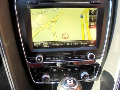 Used 2016 Bentley Flying Spur V8 image 15