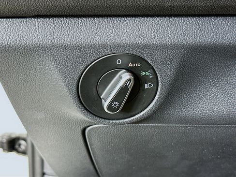 Used 2024 Volkswagen Jetta S image 17