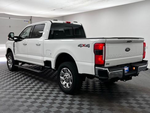 Used 2023 Ford F250 Lariat w/ Lariat Ultimate Package AWD/4WD image 11