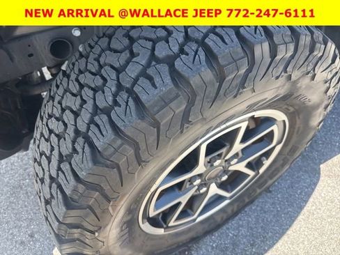 Used 2024 Jeep Wrangler Rubicon AWD/4WD image 7