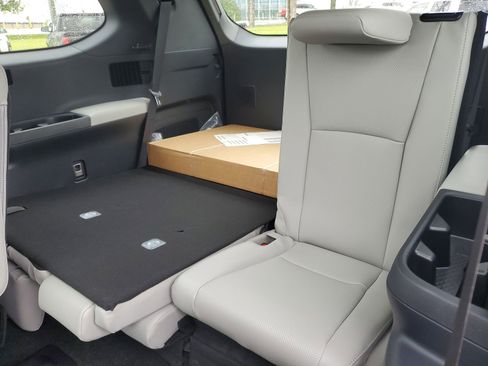 New 2026 Toyota Grand Highlander AWD Hybrid image 13