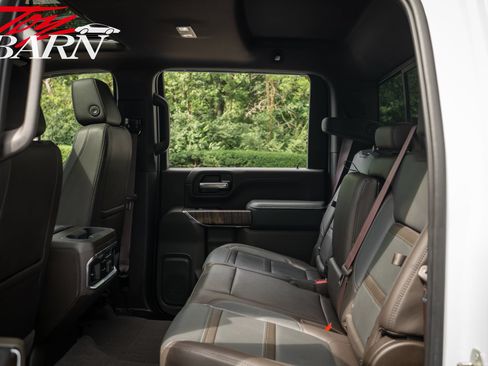 Used 2023 GMC Sierra 3500 Denali w/ Denali Ultimate Package AWD/4WD image 42
