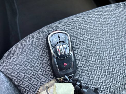 Used 2025 Buick Encore GX Preferred FWD image 23
