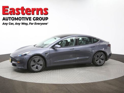 Used 2021 Tesla Model 3 Standard Range Plus image 57