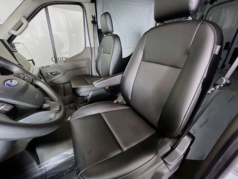 New 2026 Ford Transit 250 148 Medium Roof Extended AWD image 22