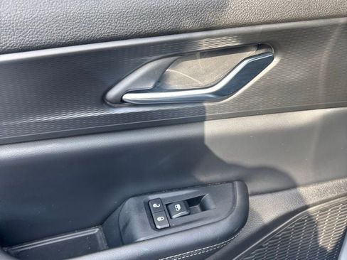 Used 2024 Jeep Grand Cherokee L Laredo image 15