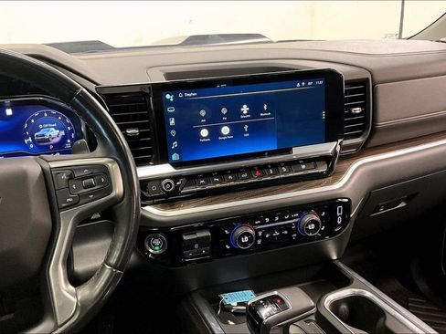 Used 2022 Chevrolet Silverado 1500 LT Trail Boss w/ LT Trail Boss Premium Package AWD/4WD image 5