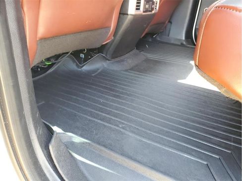 Used 2018 Ford F150 Platinum w/ Equipment Group 701A Luxury AWD/4WD image 44