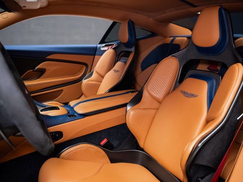 Used 2023 Aston Martin DBS Coupe RWD image 65