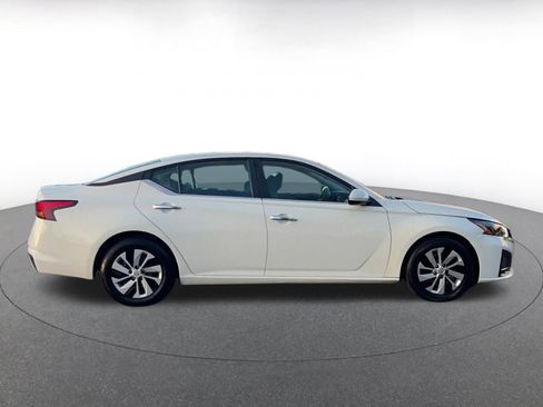 Used 2023 Nissan Altima 2.5 S image 16