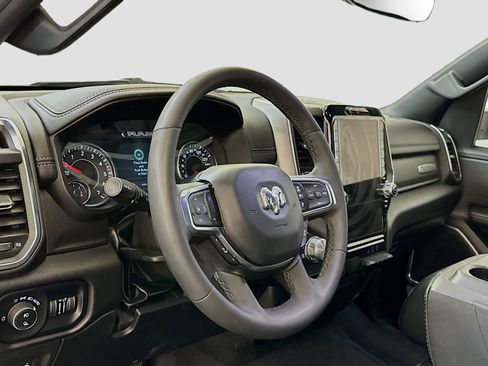 Used 2025 RAM 1500 Laramie image 18