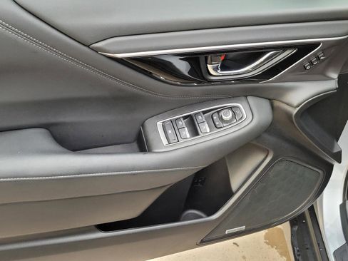 Certified 2025 Subaru Outback Touring XT AWD/4WD image 4