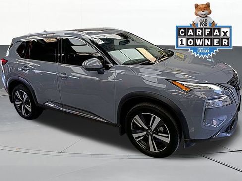 Used 2023 Nissan Rogue SL FWD image 1