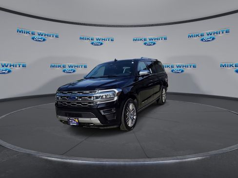 Certified 2023 Ford Expedition Max Platinum image 3