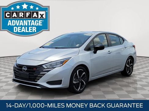 Used 2024 Nissan Versa SR FWD image 3