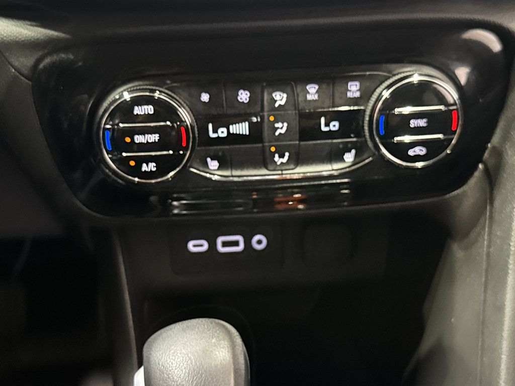 Used 2022 Buick Encore GX Select FWD image 30