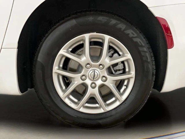 Used 2025 Chrysler Pacifica Select FWD image 99